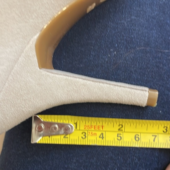 MICHAEL KORS NWOT Women’s Size 8.5 Gray suede heel stiletto pumps pointed toe - Picture 9 of 9